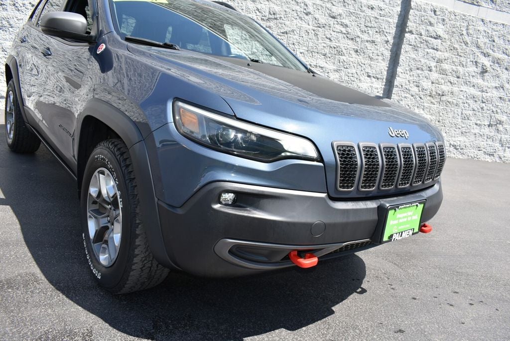 2019 Jeep Cherokee — side profile view