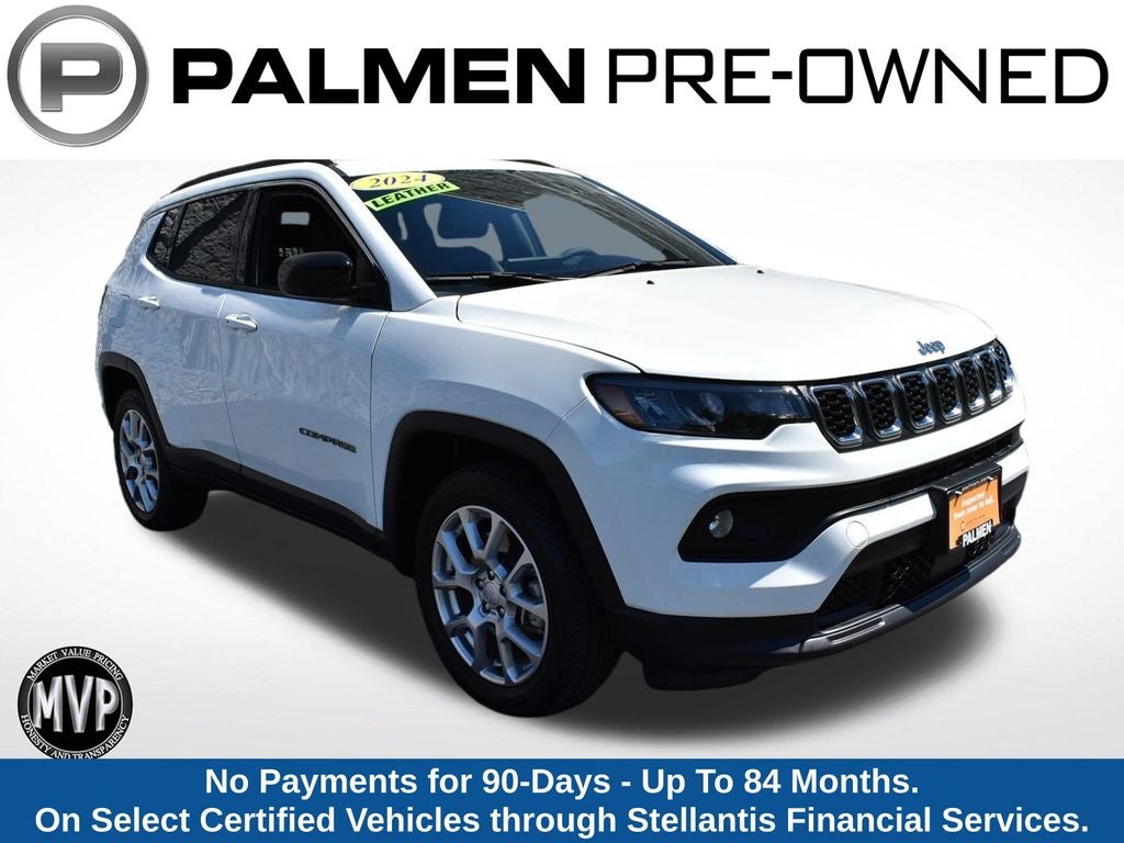 2024 Jeep Compass Latitude Lux in Bright White Clearcoat — front three-quarter view