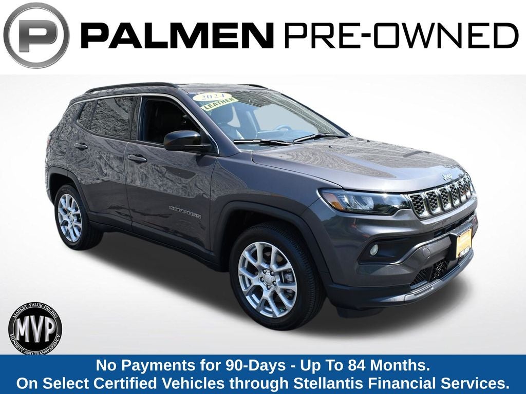 2024 Jeep Compass Latitude Lux in Baltic Gray Metallic Clearcoat — front three-quarter view